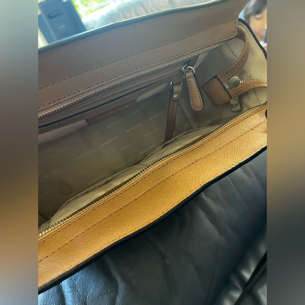 Michael Kors Brown and Black Women's Bag - Picture 7 of 7